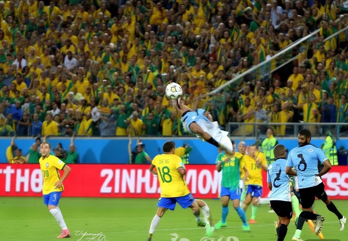 2017巴西VS乌拉圭经典足球对决：激情碰撞与战术智慧